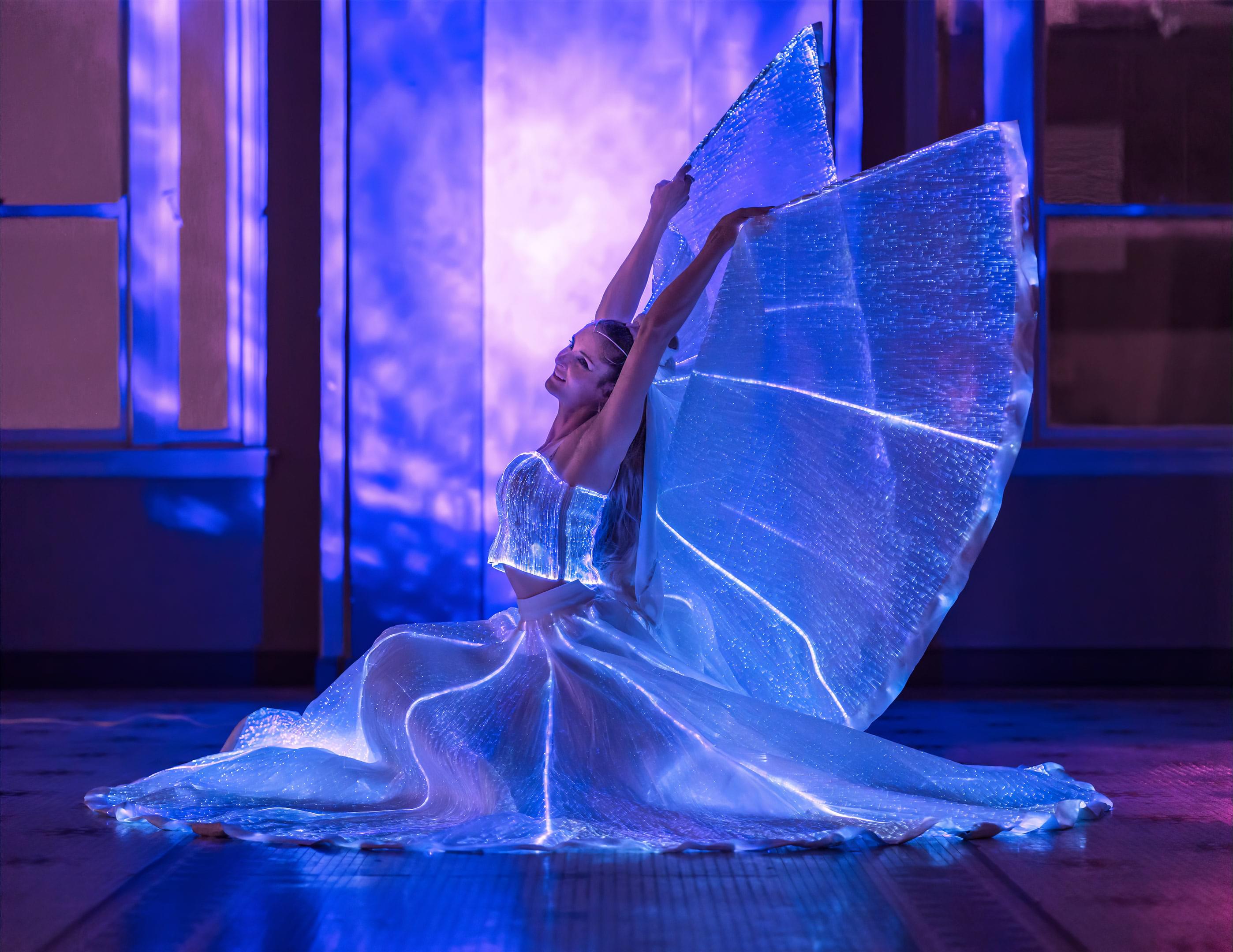 Auftritt-Taenzerin-buchen-Buehne-Show